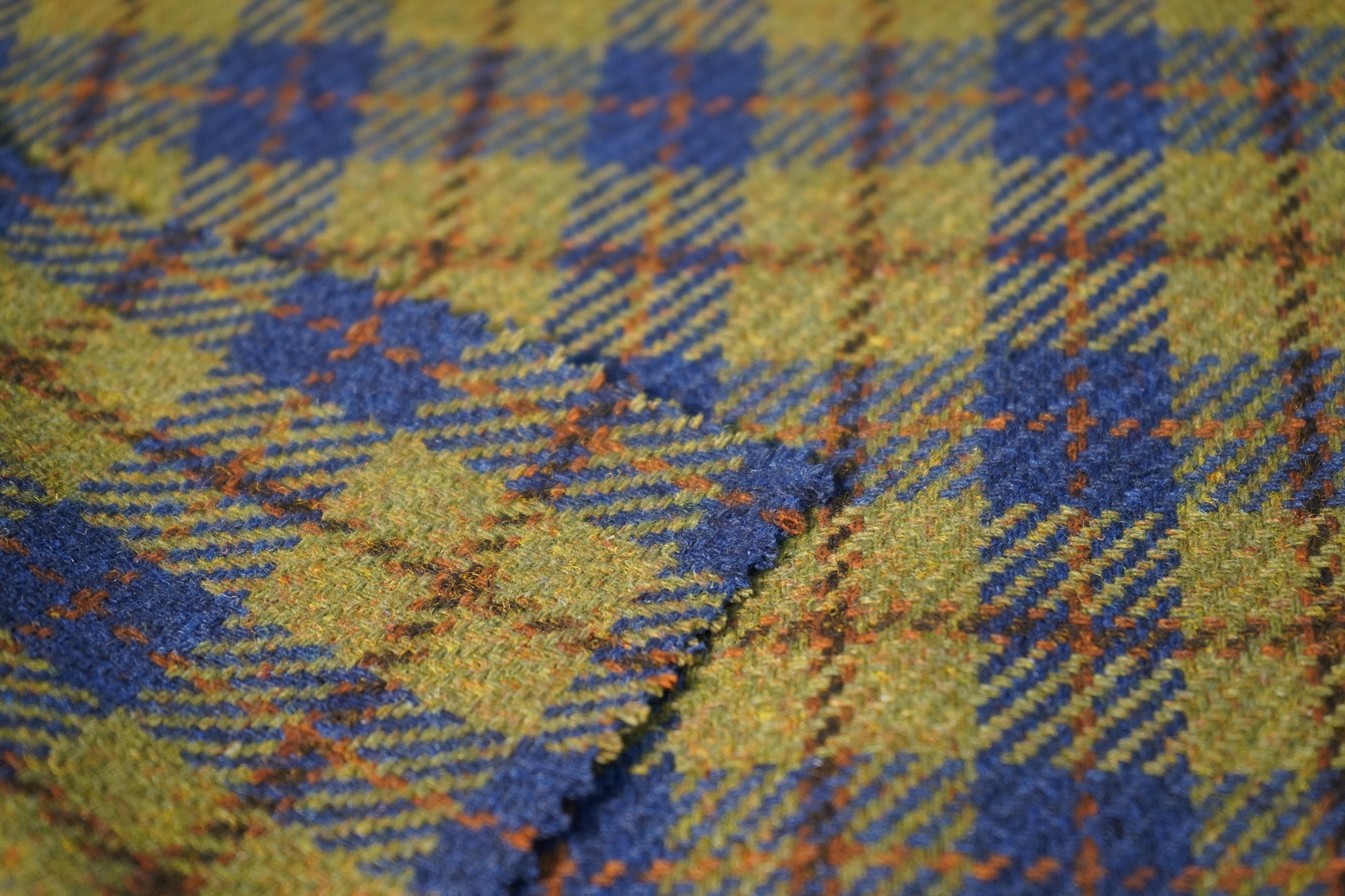 Olive-Navy Tartan Wool Tweed
